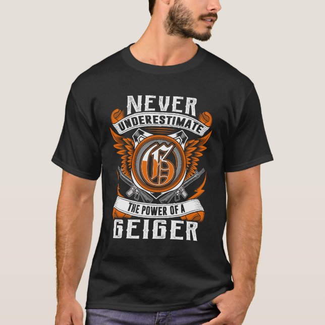 Camiseta GEIGER - Nunca subestimar la personalización (Anverso)