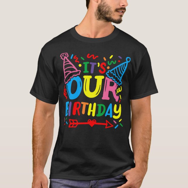 Camiseta Gemelos gemelos Es Nuestro Cumpleaños (Anverso)