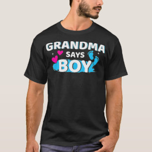 Camiseta Gender reveal grandma says boy matching family bab