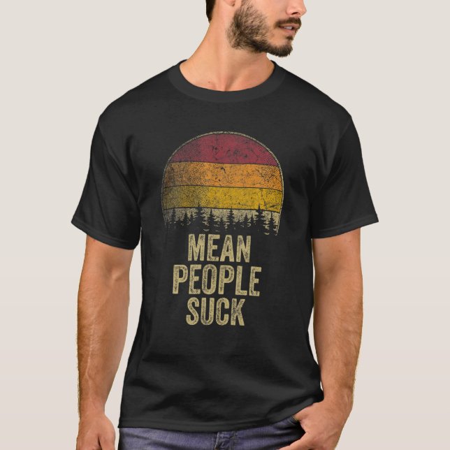 Camiseta Gente promedio se burla del estilo retro diciendo  (Anverso)