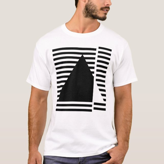 Camiseta Geometric Bauhaus triangle inspired design (Anverso)