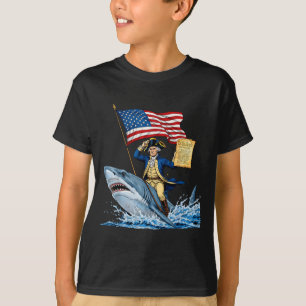 Camiseta George Washington montando tiburón 4 de julio