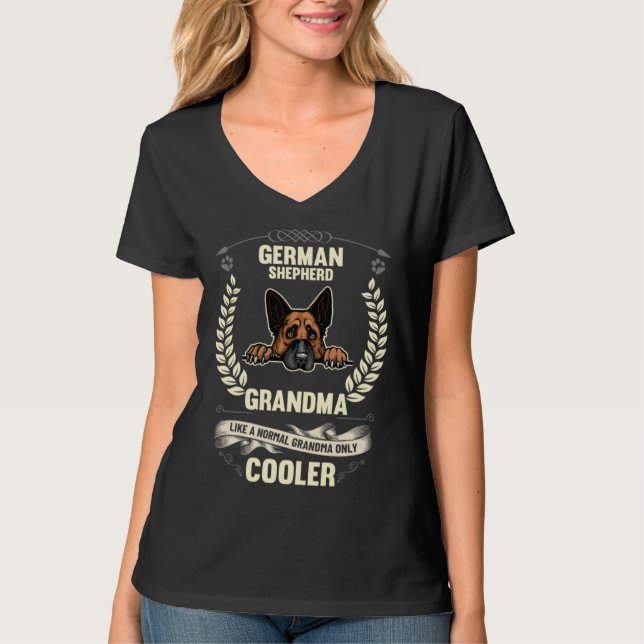 Camiseta German Shepherd Grandma Like A Normal Grandma Only (Anverso)