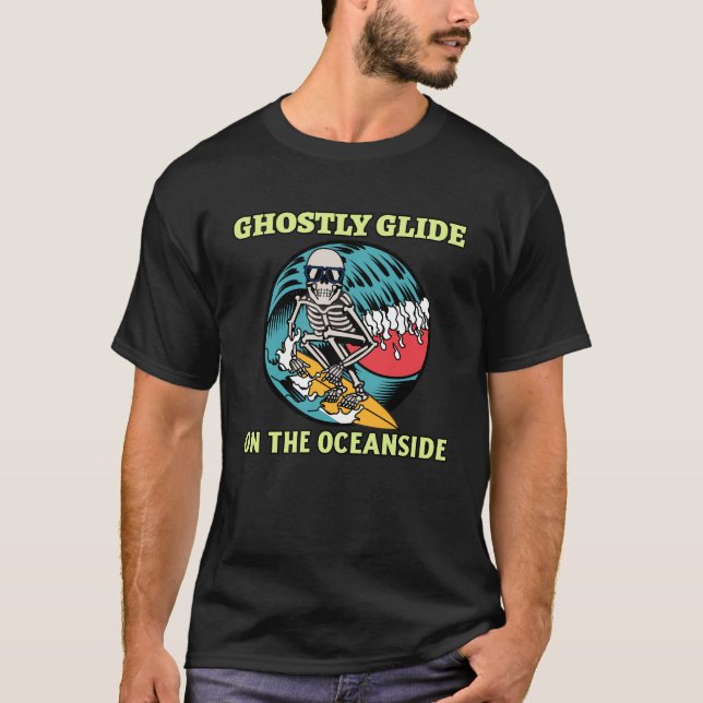 Camiseta Ghostly Glide En El Cráneo De Surf Oceanside (Anverso)