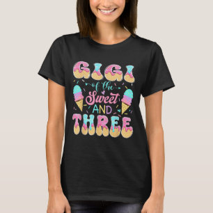 Camiseta Gigi de Las Tres Dulces Cumpleañera de 3 años Hiel