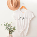 Camiseta Gigi Grandma personalizada<br><div class="desc">¡Siempre agregamos nuevos diseños a diario!</div>