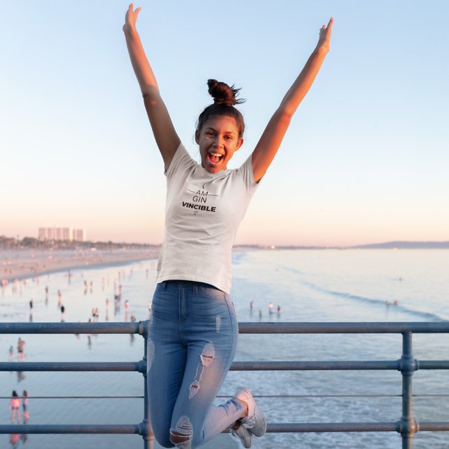 Camiseta Gin Vincible Ladies V Neck T-Shirt (Subido por el creador)