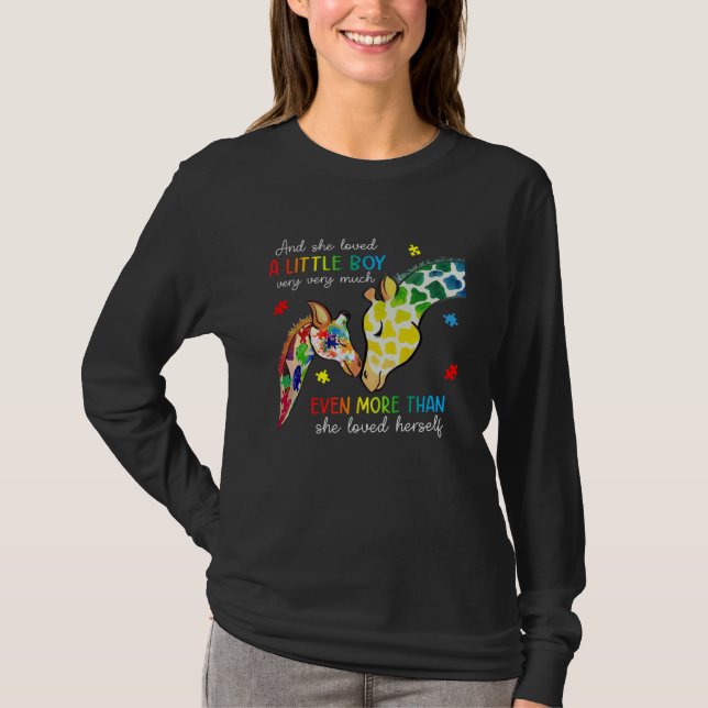Camiseta Giraffe Autism Awareness Month She Loved A Little  (Anverso)