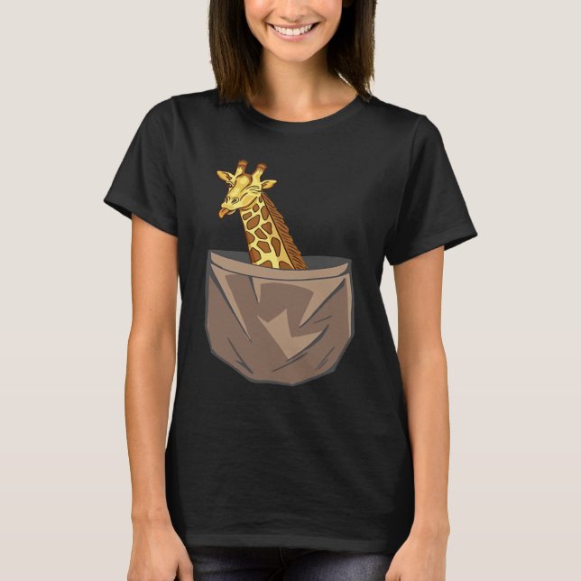 Camiseta Giraffe In A Pocket Tall Animal Safari (Anverso)