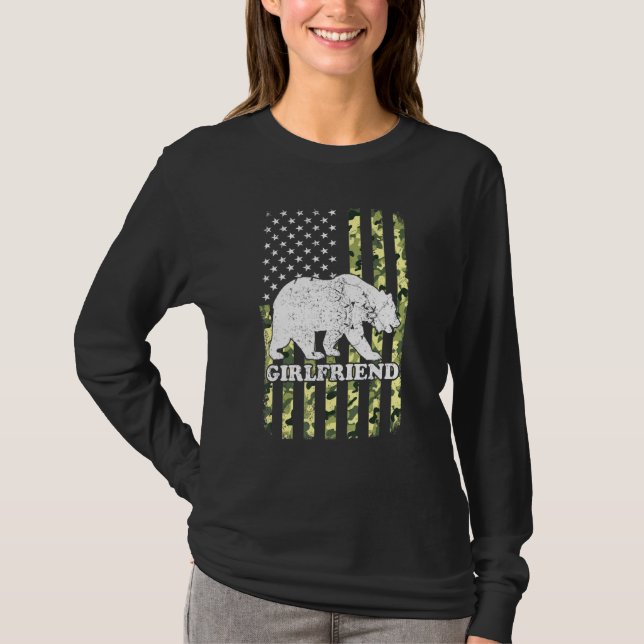 Camiseta Girlfriend Bear Camping Camouflage Senderismo Usa  (Anverso)