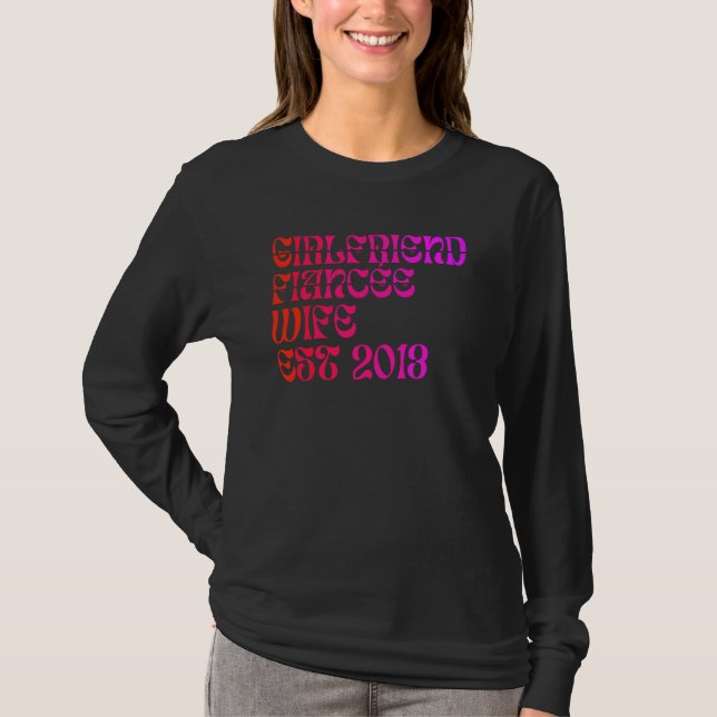 Camiseta Girlfriend Fiance Wife Est 2013 Wedding Anniversar (Anverso)