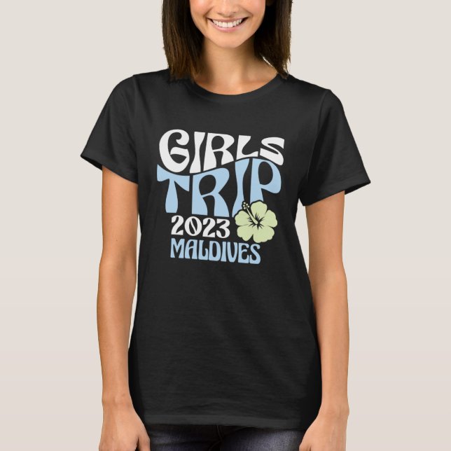 Camiseta Girls Trip 2023 Maldives Beach Destination Retro G (Anverso)