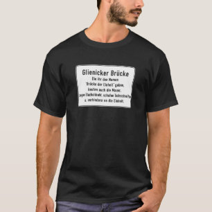 Camiseta Glienicker Brücke, muro de Berlín, Rótulo de
