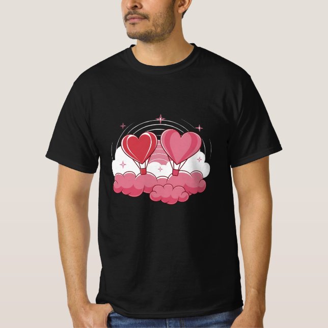 Camiseta Globos cardíacos en las nubes - San Valentín román (Anverso)