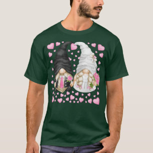 Camiseta Gnome Boda Rosa Con Groom y Patrón Corazón Cuto