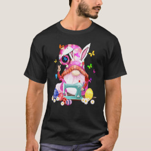 Camiseta Gnome Con Huevos De Pascua Y Máquina De Coser