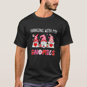 Camiseta Gnome Feliz Día de San Valentín amigo colgando con