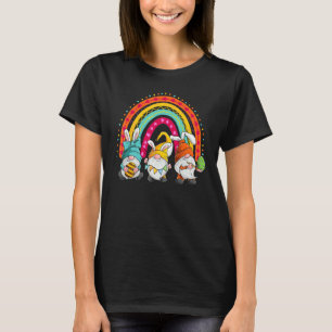 Camiseta Gnome lindo arcoíris Pascua Bunny Gnomes Hug Eggs