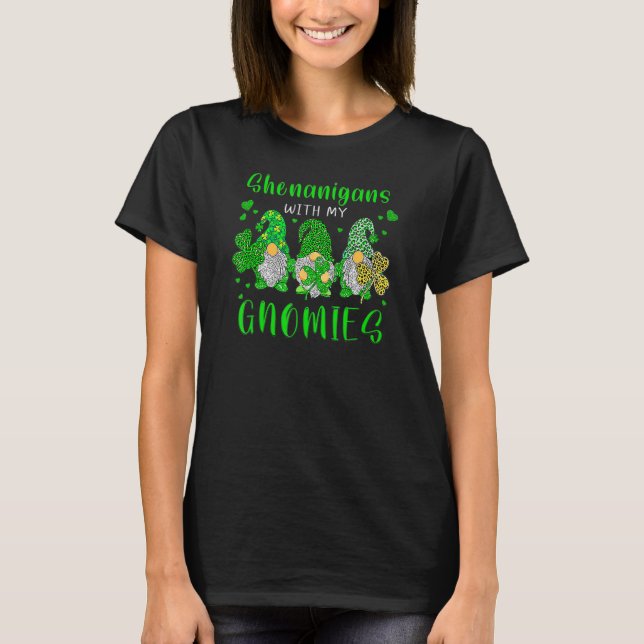 Camiseta Gnome St Patrick's Day Shenanigans with My Gnomies (Anverso)