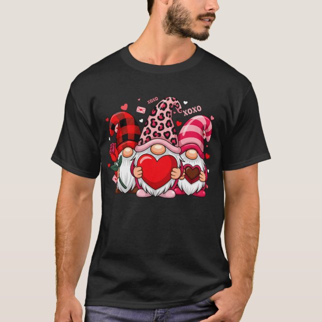 Camiseta Gnomes Crew Valentines Day Buffalo Leopard Heart  (Anverso)