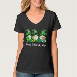 Camiseta Gnomes Holding Shamrock Horseshoe Irish Gnome St P