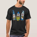 Camiseta Gnomes judíos Menorah Hanukkah Pajamas Chanukah PJ<br><div class="desc">Jóvenes judíos Menorah Hanukkah Pajamas Chanukah PJs</div>