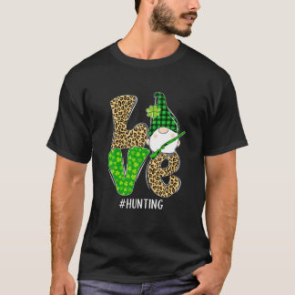 Camiseta Gnomes Patrick's Day Love Hunting Leopard Plaid Co