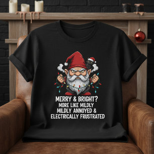 Camiseta Gnomo de Navidad gruñón Luces enredadas Gato negro
