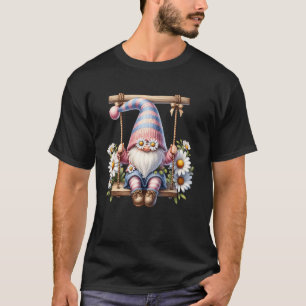 Camiseta Gnomo de primavera sentado en columpio al aire lib