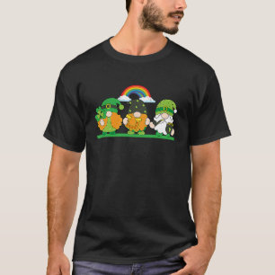 Camiseta Gnomos Afortunados Sosteniendo Trébol de Cuatro Ho