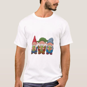 Camiseta Gnomos Divertidos Sosteniendo una Bebida de Matcha