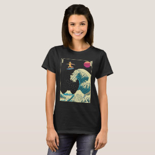 Camiseta Golden Retriever Dog Surfing en una ola de Kanagaw