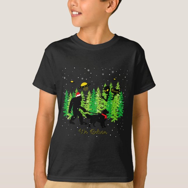 Camiseta Golden Retriever Funny Bigfoot Christmas Alien Ufo (Anverso)