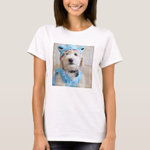 Camiseta Goldendoodle con traje de tiburón