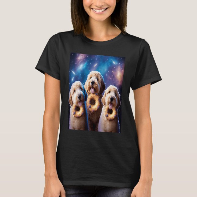 Camiseta Goldendoodle En El Espacio Con Donuts Cute Doodle  (Anverso)