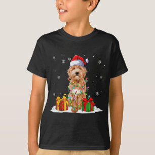 Camiseta Goldendoodle Santa Christmas Tree Enfoca la Navida
