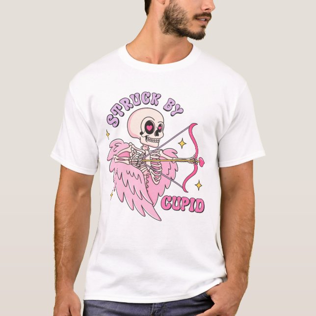 Camiseta Golpeado Por Cupido Skeleton (Anverso)