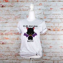 Camiseta Gone Batty Halloween Black Kitten with Bat Wings