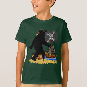 Camiseta Gone Squatchin' Fer Buried Treasure