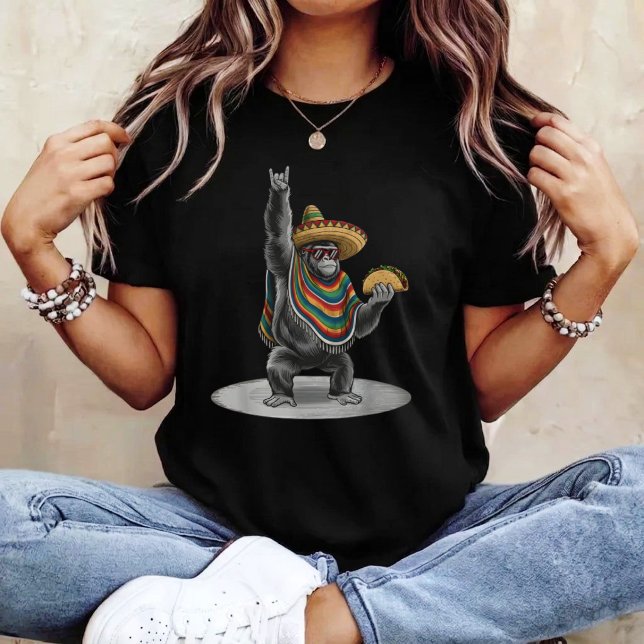 Camiseta Gorila llevando taco  (Subido por el creador)