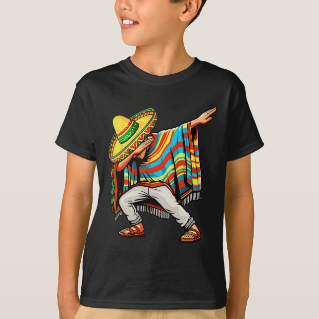 Camiseta Gorra Cinco De Mayo Dabbing Mexicano Poncho Sombre (Anverso)