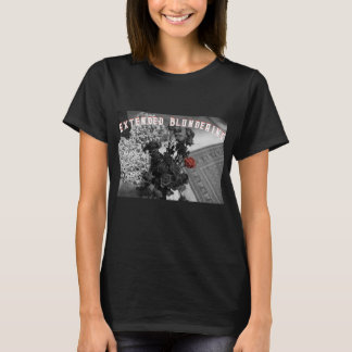 Camiseta Gothic Rose Extended Blundering