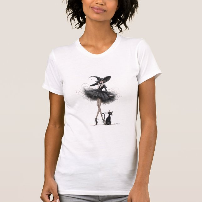 Camiseta Gothic Witch & Cat – Dark Feminine Witchcore Art (Anverso)