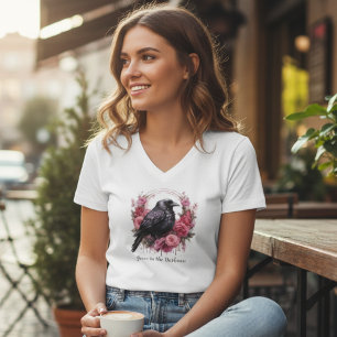 Camiseta Gótico Cuello en V Floral Cuervo Academia Oscura