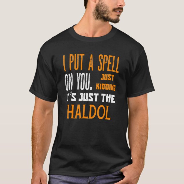 Camiseta Graciosa enfermera de Halloween RN Medical Haldol  (Anverso)