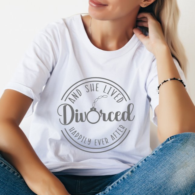 Camiseta graciosa Fiesta del divorcio para ella (Subido por el creador)