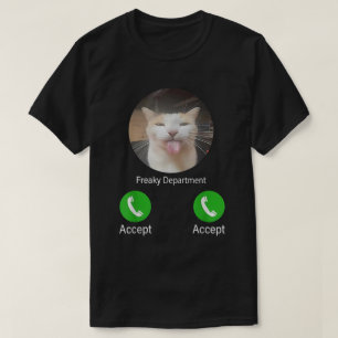 Camiseta Graciosa llamada a aceptar gato meme de un gato de