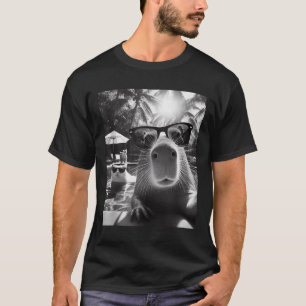 Camiseta Graciosa Piscina De Animales Capybara Selfie Con C