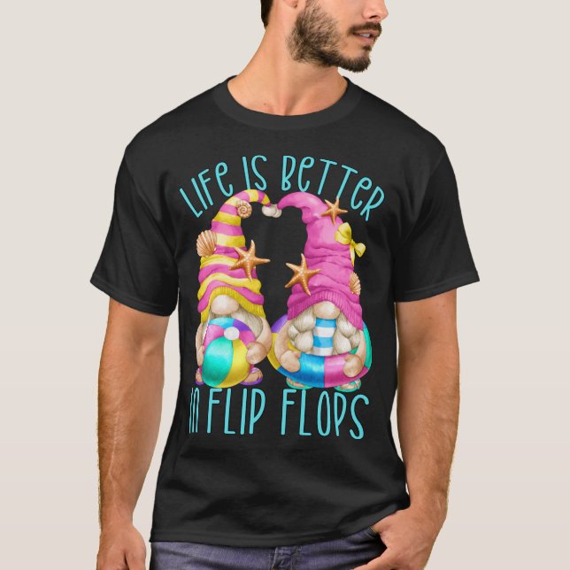 Camiseta Graciosa Playa Gnomes La Vida Es Mejor En Flip Flo (Anverso)