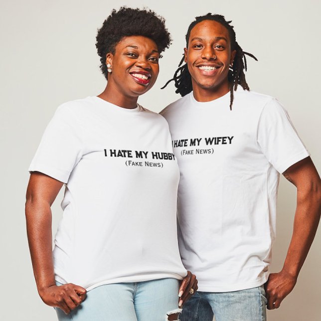 Camiseta graciosa que odio mi Wifey Fake News (I hate my Wifey - Fake News T-shirt)